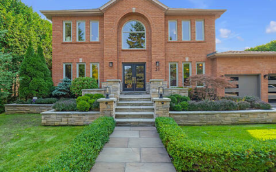 SOLD – 31 Wilkinson Pl, Aurora