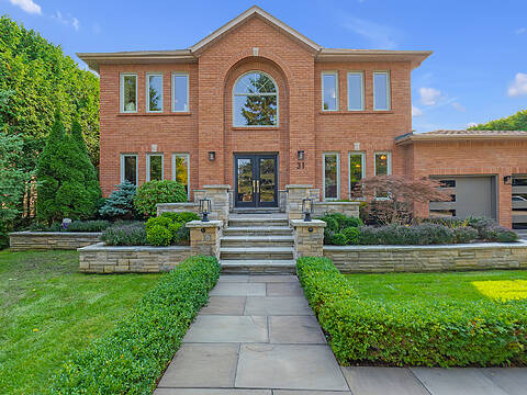 SOLD – 31 Wilkinson Pl, Aurora